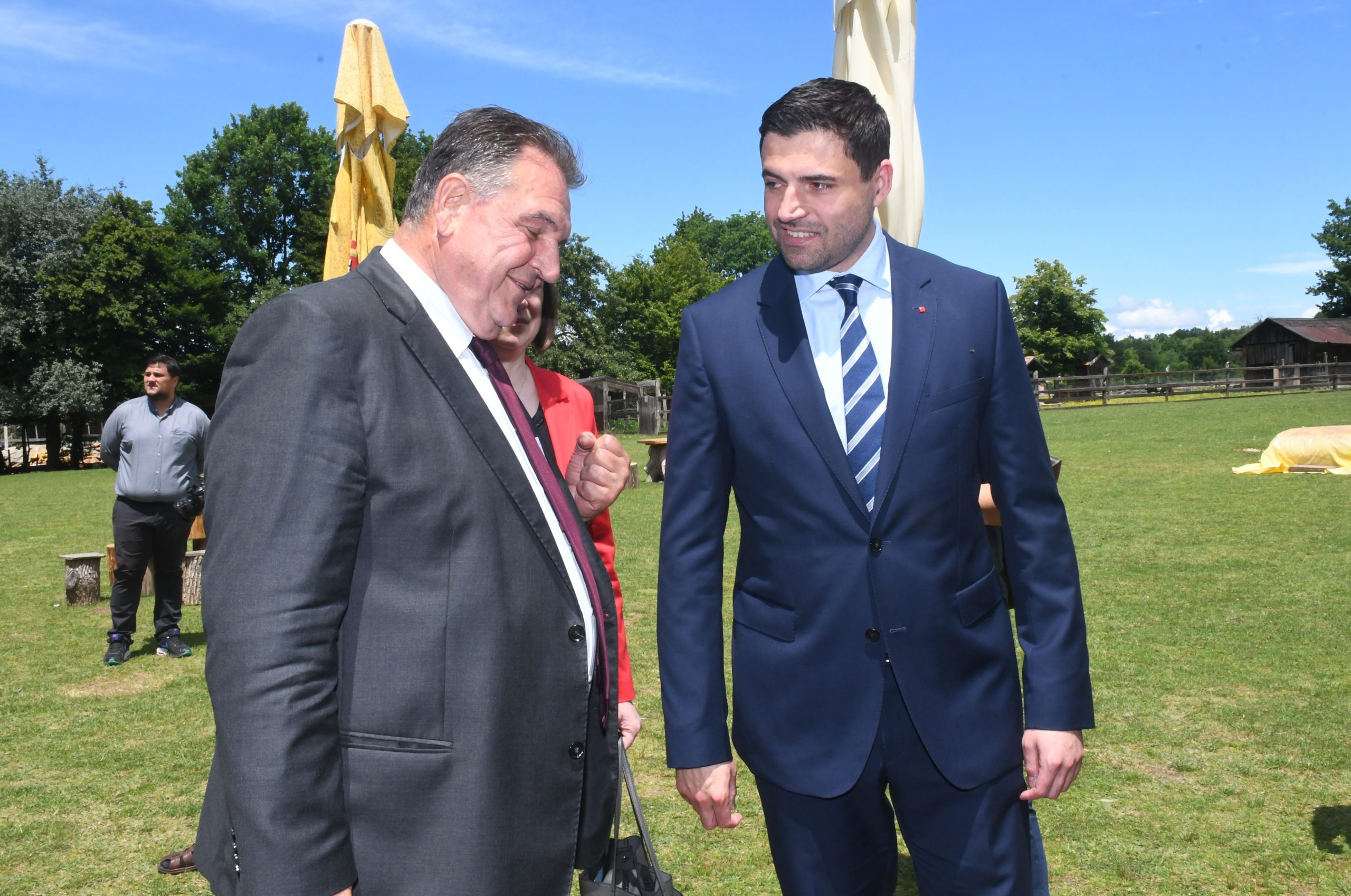 10.06.2020., Petrinja - Konferencija za medije u povodu sklapanja sporazuma izmedju SDP-a i Narodne stranke Reformisti o zajednickom nastupu na parlamentarnim izborima. 
Na konferenciji za medije govorit ce Davor Bernardic, predsjednik SDP-a i lider RESTART koalicije, Radimir Cacic, predsjednik Narodne stranke Reformisti te Darinko Dumbovic, predsjednik Zupanijske organizacije Narodne stranke Reformisti Sisacko-moslavacke zupanije.
Photo: Nikola Cutuk/PIXSELL