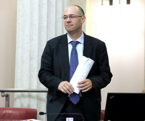 13.06.2019., Zagreb - Sabor je 12. sjednicu nastavio raspravom o izmjenama i dopunama Zakona o medjunarodnim mjerama ogranicavanja. Davor Ivo Stier Photo: Patrik Macek/PIXSELL