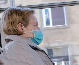 14.03.2020., Zagreb - Uglavnom stariji ljudi ipak su u grad izasli sa zastitnim maskama za lice. 
Photo: Tomislav Miletic/PIXSELL