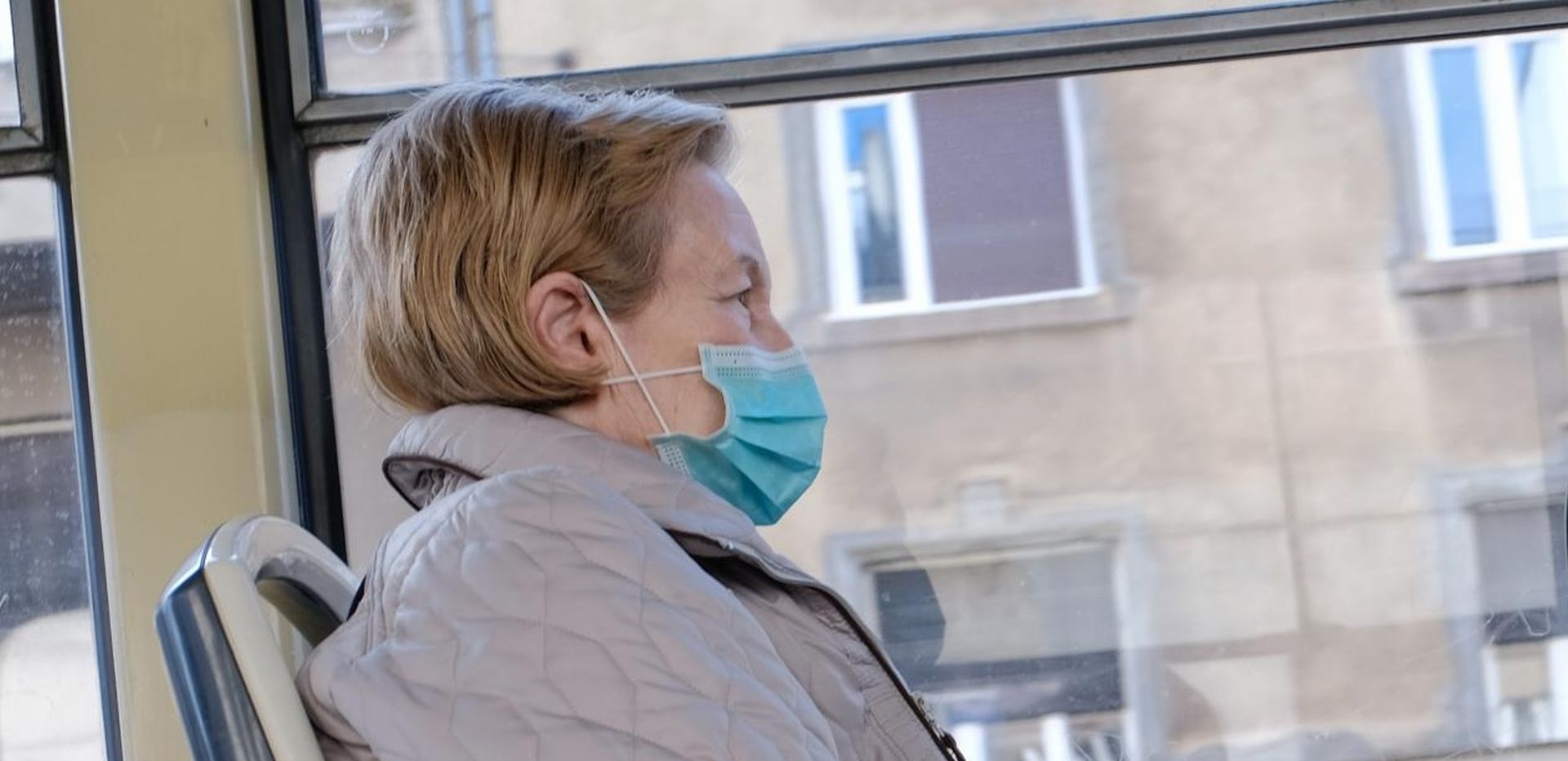 14.03.2020., Zagreb - Uglavnom stariji ljudi ipak su u grad izasli sa zastitnim maskama za lice. 
Photo: Tomislav Miletic/PIXSELL