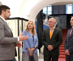 15.06.2020., Zagreb - Predsjednik HNS-a Predrag Stromar, zajedno sa zamjenikom predsjednika Stjepanom Curajem te potpredsjednicima stranke Karolinom Juzbasic i Jasminom Krizmanicem dolazi u Sabor predati liste za parlamentarne izbora 2020.
Photo: Patrik Macek/PIXSELL