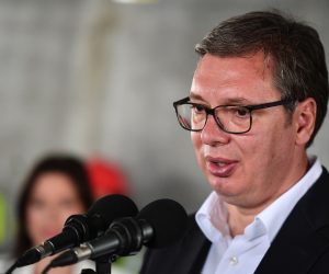 15.06.2020., Beograd - Predsjednik Republike Srbije Aleksandar Vucic dao je izjavu medijima nakon obilaska gradilista kule "Beograd" koja se nalazi u sklopu kompleksa Beogradu na vodi. Photo: Srdjan Ilic/PIXSELL