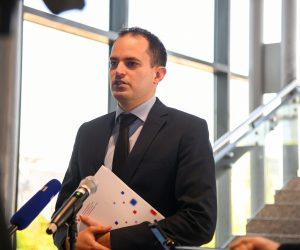16.04.2020., Zagreb - U zgradi Nacionalne i sveucilisne knjiznice odrzana je sjednica Vlade. Ivan Malenica, ministar uprave 
 Photo: Josip Regovic/PIXSELL