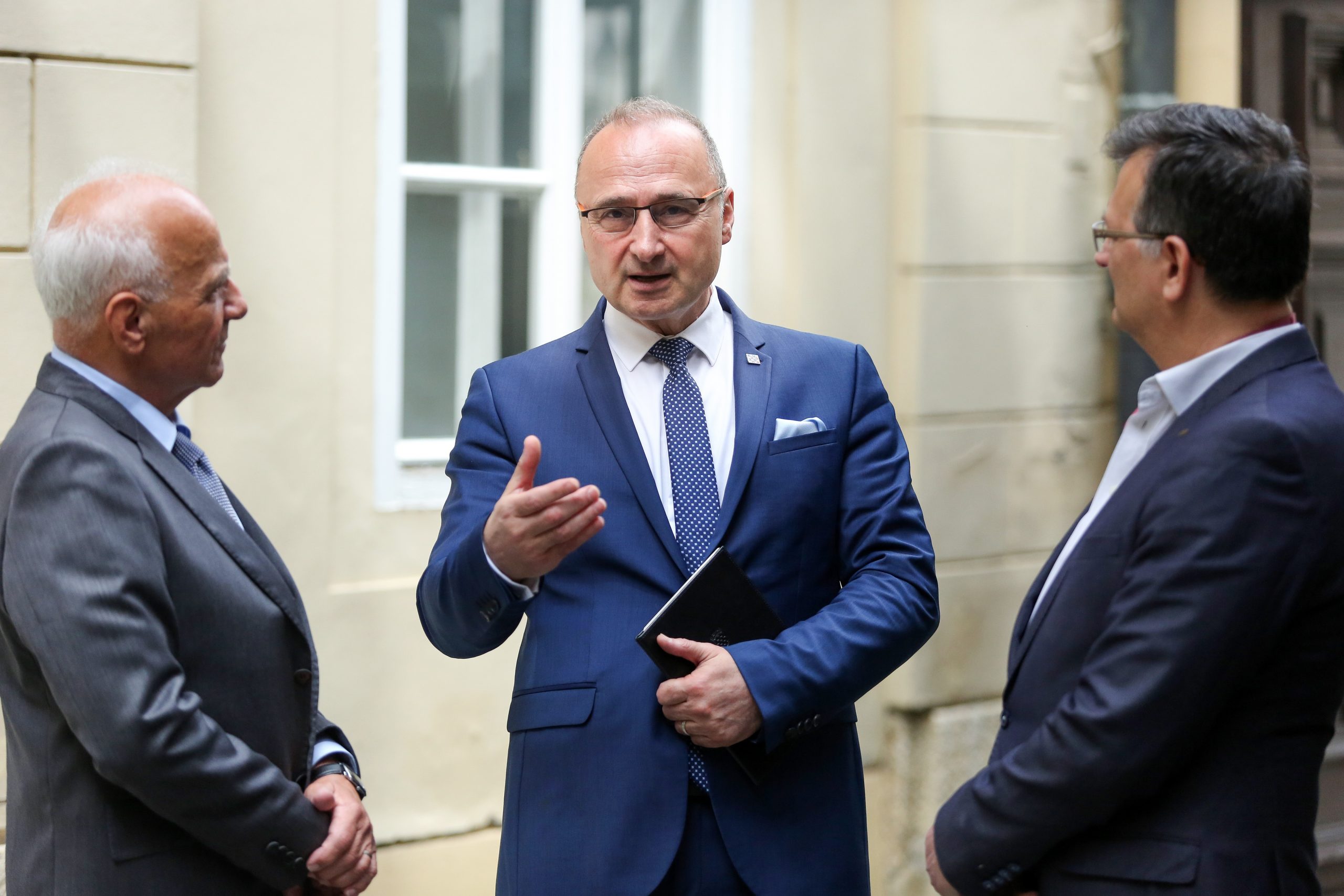16.06.2020., Zagreb - U palaci Dverce odrzana je promocija hrvatske kravate u organizaciji Academiae Cravaticae i Ministarstva vanjskih i europskih poslova. ministar vanjskih poslova Goran Grlic Radman Photo: Emica Elvedji/PIXSELL
