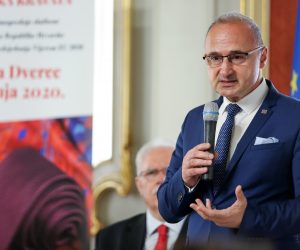16.06.2020., Zagreb - U palaci Dverce odrzana je promocija hrvatske kravate u organizaciji Academiae Cravaticae i Ministarstva vanjskih i europskih poslova. ministar vanjskih poslova Goran Grlic Radman Photo: Emica Elvedji/PIXSELL