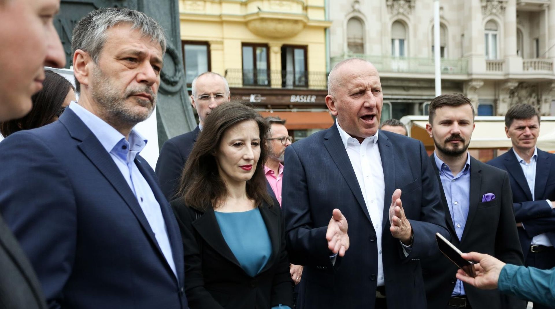 17.06.2020., Zagreb, Konferencija za medije nositelja izbornih lista koalicije Stranke s Imenom i Prezimenom, Pametno i Fokusa u I., II., VI. i VII. izbornoj jedinici. Dalija Oreskovic, Boro Nogalo, Davor Huic i Dario Zurovec Tema konferencije je korupcija i netransparentnosti.
Photo: Emica Elvedji/PIXSELL