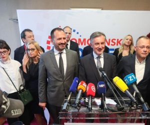 17.06.2020., Hotel International, Zagreb - Predsjednik Domovinskog pokreta Miroslav Skoro predstavio je sa suradnicima  liste Domovinskog pokreta za I. izbornu jedinicu. Zlatko Hasanbegovic, Igor Peternel, Miroslav Skoro. 
Photo: Luka Stanzl/PIXSELL