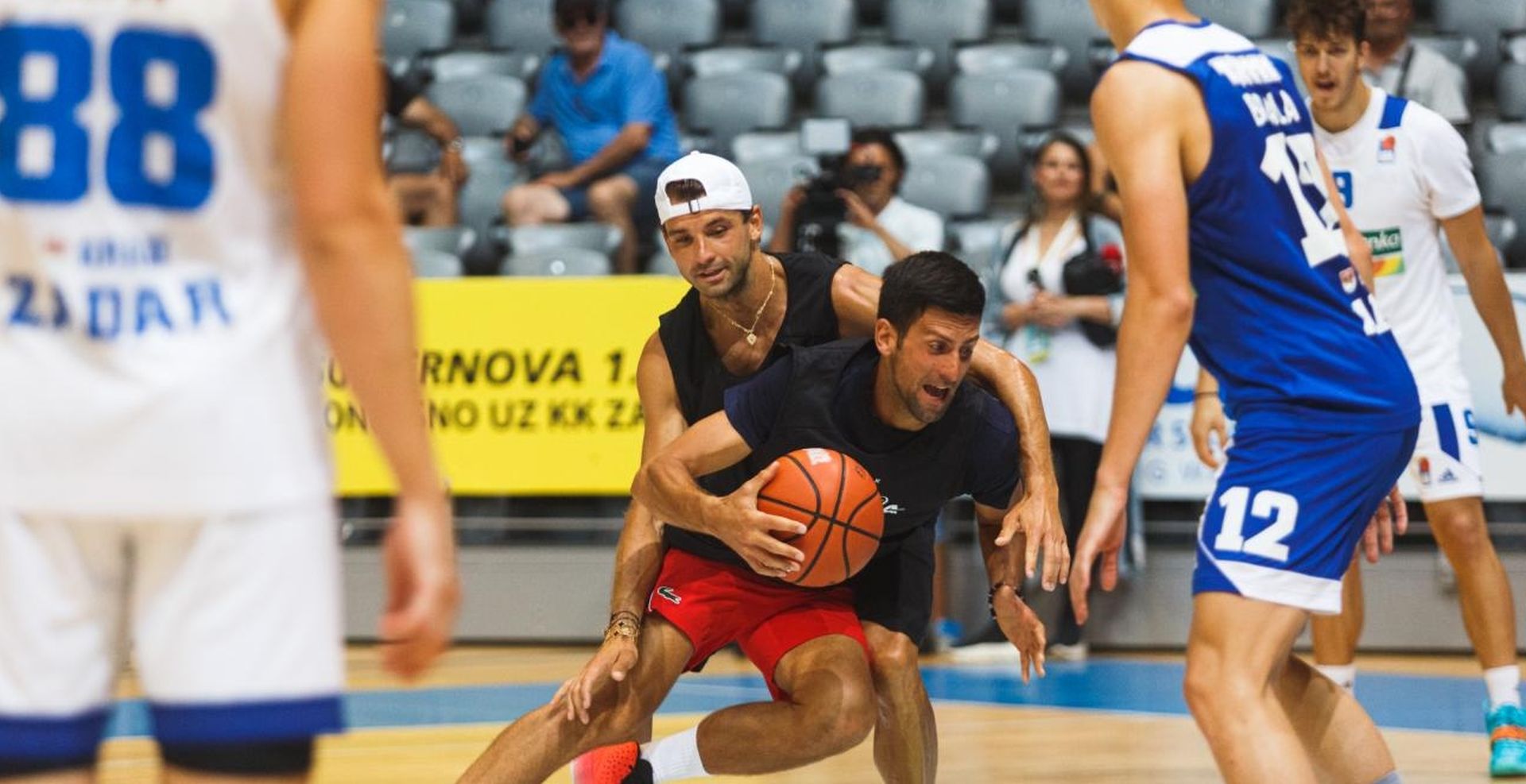 18.06.2020., Zadar - Zvijezde Adria Toura odigrale prijateljsku utakmicu s kosarkasima KK Zadar. Novak Djokovic, Grigor Dimitrov. 
Photo: Marko Dimic/PIXSELL