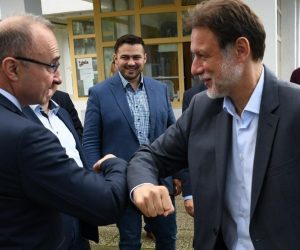 19.06.2020., Bjelovar - HDZ-ov vodeci covjek za II. izbornu jedinicu, Gordan Jandrokovic, posjet Bjelovaru zapoceo je obilaskom tvrtke Gala, najveceg hrvatskog proizvodjaca jaja. Gordan Jandrokovic, Gordan Grlic Radma Photo: Damir Spehar/PIXSELL