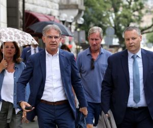 19.06.2020., Opatija - Ministar turizma Gari Cappelli i direktor HTZ-a Kristjan Stanicic obisli su hotel Kvarner koji se obnavlja. Photo: Goran Kovacic/PIXSELL