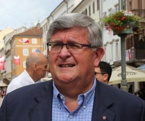 20.06.2020., Rijeka - Dijeleci cetke RESTART koalicija na Korzu predstavila svoje kandidate za 8. izbornu jedinicu. Sandidati su Erik Fabijanic, Vojko Obersnel, Pedja Grbin, Zeljko Jovanovic, Mirela Ahmetovic, Marko Filipovic. Photo: Goran Kovacic/PIXSELL