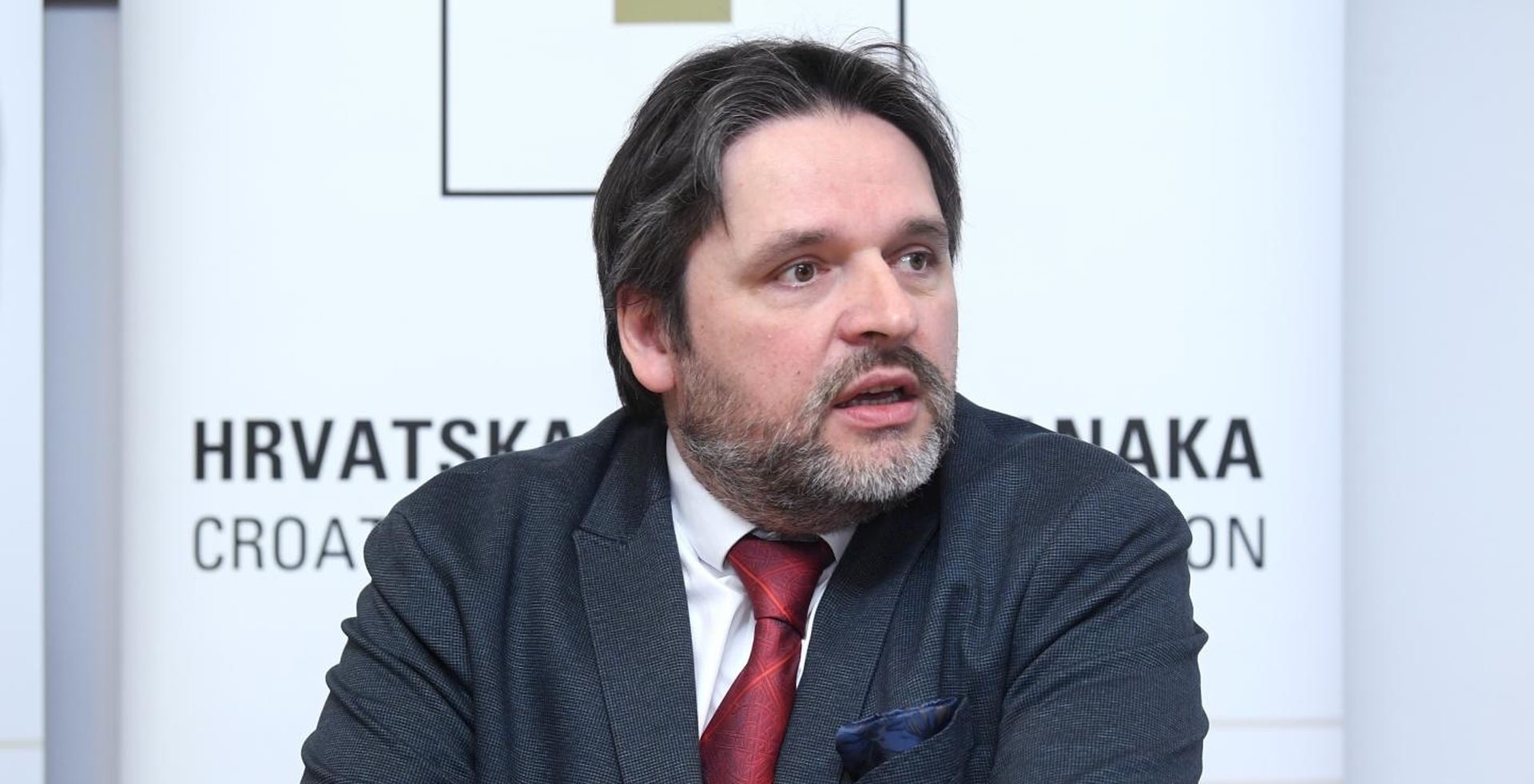 Zagreb: Briefing za medije Hrvatske udruge banaka 21.12.2018., Zagreb - HUB-HROK, briefing za medije Hrvatske udruge banaka, Zdenko Adrovic, direktor HUB-a, Velimir Sonje, ekonomski analiticar. 
Photo: Marko Lukunic/PIXSELL