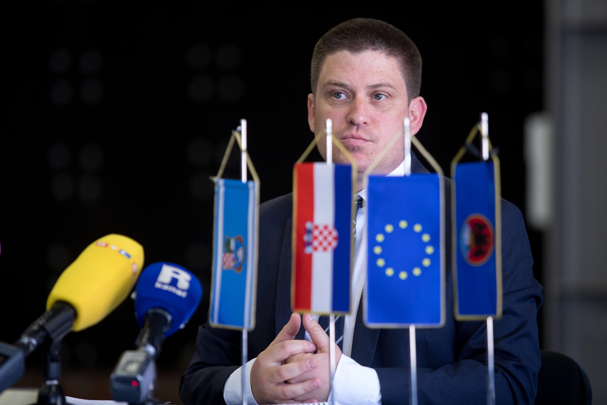 22.5.2020., Rijeka - Ministar mora, prometa i infrastrukture Oleg Butkovic i gradonacelnik Rijeke Vojko Obersnel potpisali su ugovor o dodjeli koncesije za posebnu upotrebu pomorskog dobra u svrhu odvijanja programa Rijeka - Europska prijestolnica kulture (EPK) 2020. Photo: Nel Pavletic/PIXSELL