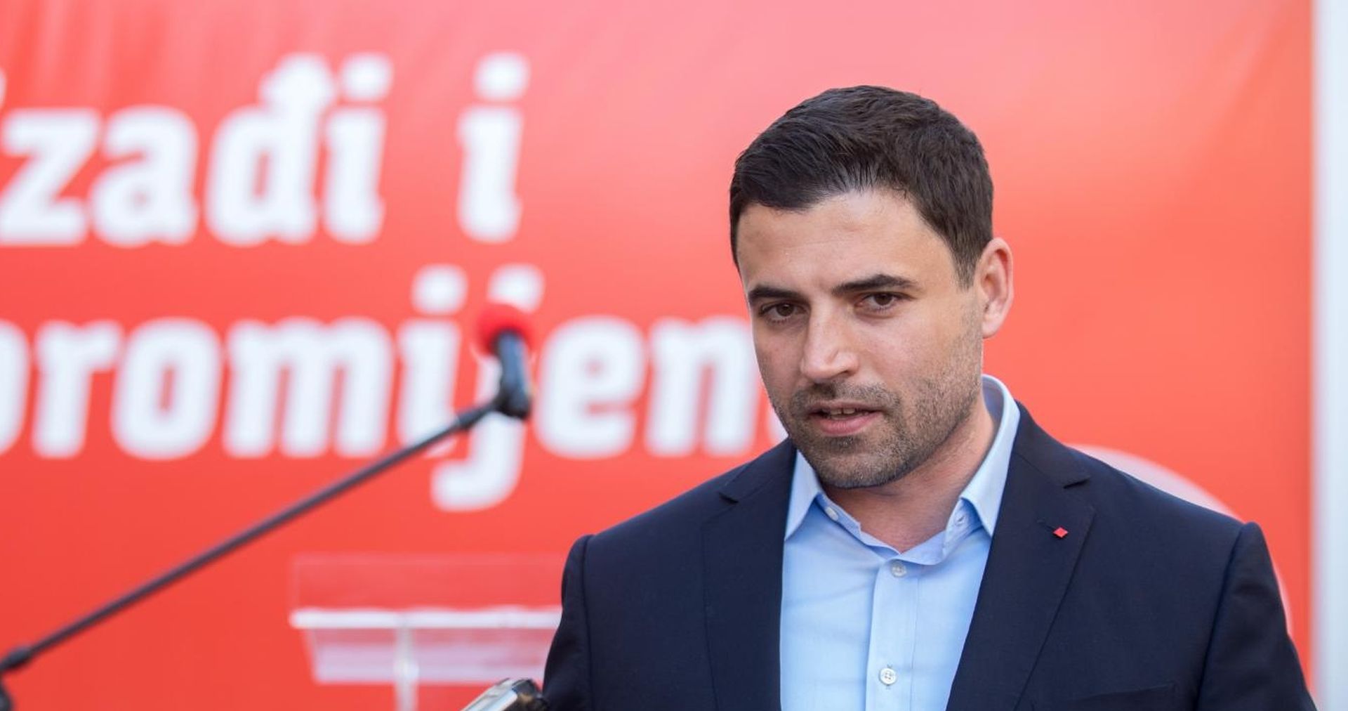 23.6.2020., Rijeka - Predsjednik SDP-a i lider RESTART koalicije Davor Bernardic u sklopu izborne kampanje predstavio je kandidate s liste RESTART koalicije u osmoj izbornoj jedinici. Photo: Nel Pavletic/PIXSELL