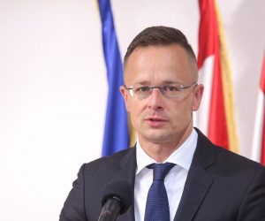 25.07.2019., Zagreb - U Madjarskom institutu urucena su odlikovanja - ministarsku plaketu hrvatskim drzavljanima, vatrogascima i lijecnicima koji su nadljudskim naporima spasili zivote unesrecenih madjarskih drzavljana u prometnoj nesreci kod naplatne postaje sv. Helena. Peter Szijjarto, ministar vanjske trgovine i vanjskih poslova Madjarske. Photo: Luka Stanzl/PIXSELL