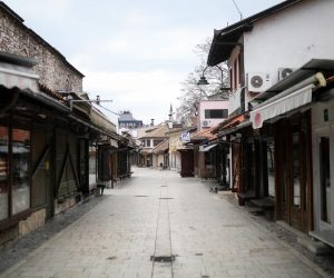 26.03.2020., Sarajevo, Bosna i Hercegovina - Sarajevska Bascarsija koja je inace puna turista skoro je u potpunosti prazna. Photo: Armin Durgut/PIXSELL