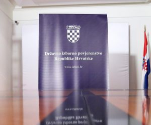 26.05.2019., Zagreb - U 23 sata, Drzavno izborno povjernstvo objavilo je prve nesluzbene rezultate Europskih izbora. 
Photo: Borna Filic/PIXSELL