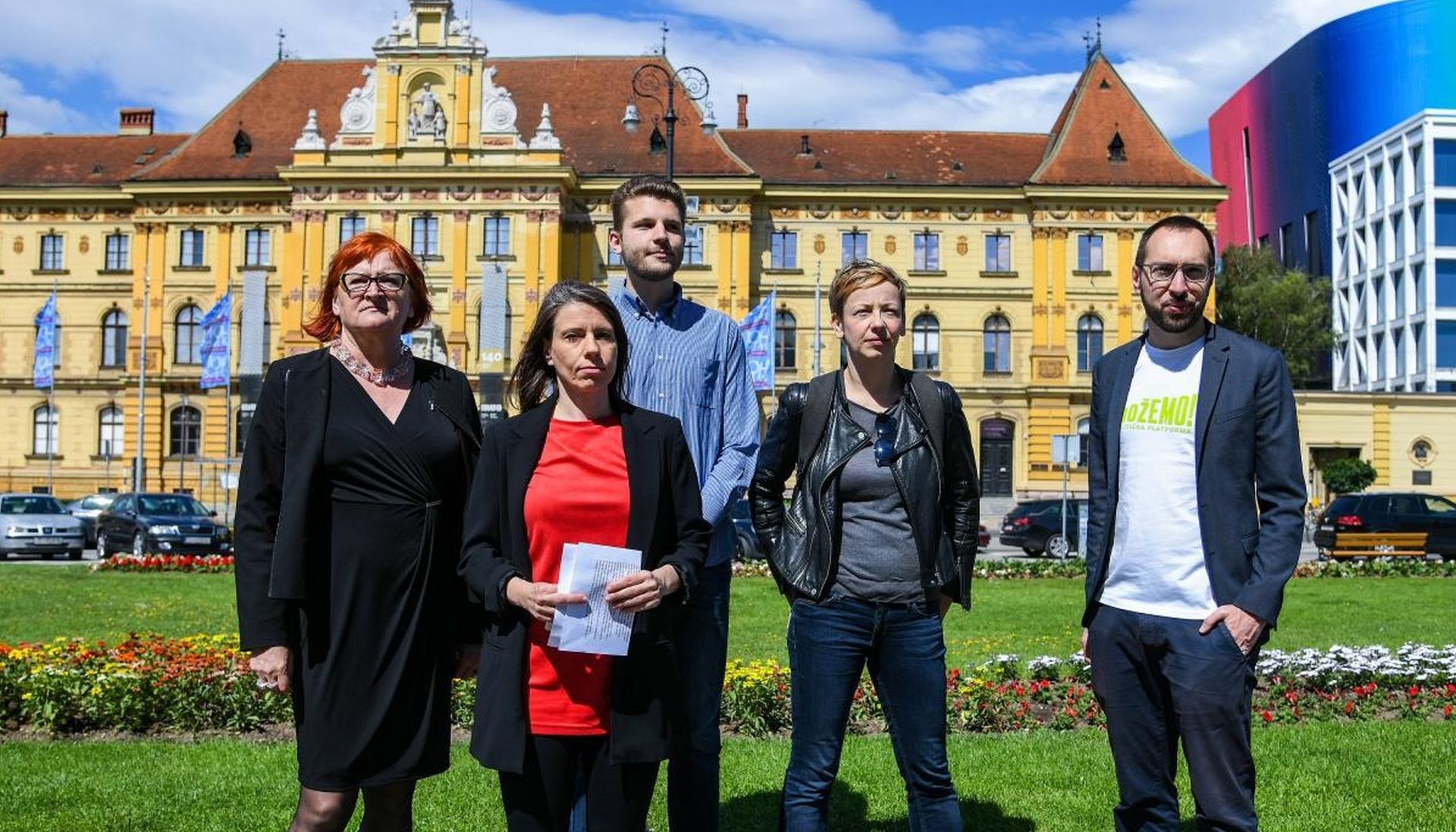 27.05.2020., Zagreb - Zajednicku konferenciju za medije odrzali su partneri iz politicke stranke Mozemo, Zagreb je nas, i Nova ljevica, a sazvana je povodom postavljanja zastava "Hoda za zivot" nakon zastava Zagreb Pridea od strane Grada. Rada Boric, David Bilic, Katarina Peovic, Danijela Dolenec, Tomislav Tomasevic. Photo: Josip Regovic/PIXSELL