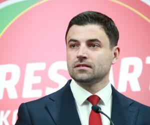 27.05.2020., Zagreb - U sredisnjici SDP-a predstavljen je program RESTART koalicije. Predsjednik SDP-a Davor Bernardic Photo: Sanjin Strukic/PIXSELL