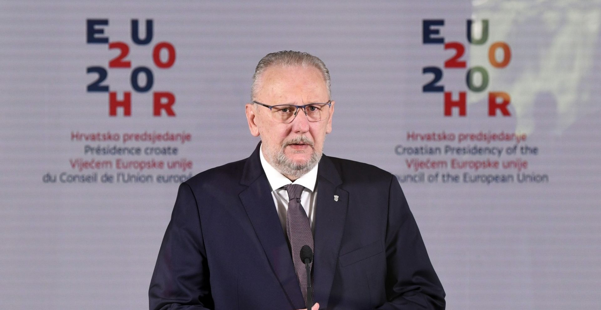 28.04.2020., Zagreb - U Nacionalnoj i sveucilisnoj knjiznici ministar unutarnjih poslova Davor Bozinovic odrzao je videokonferenciju s ministrima drzava clanica Europske unije. Photo: Josip Regovic/PIXSELL/EU2020HR