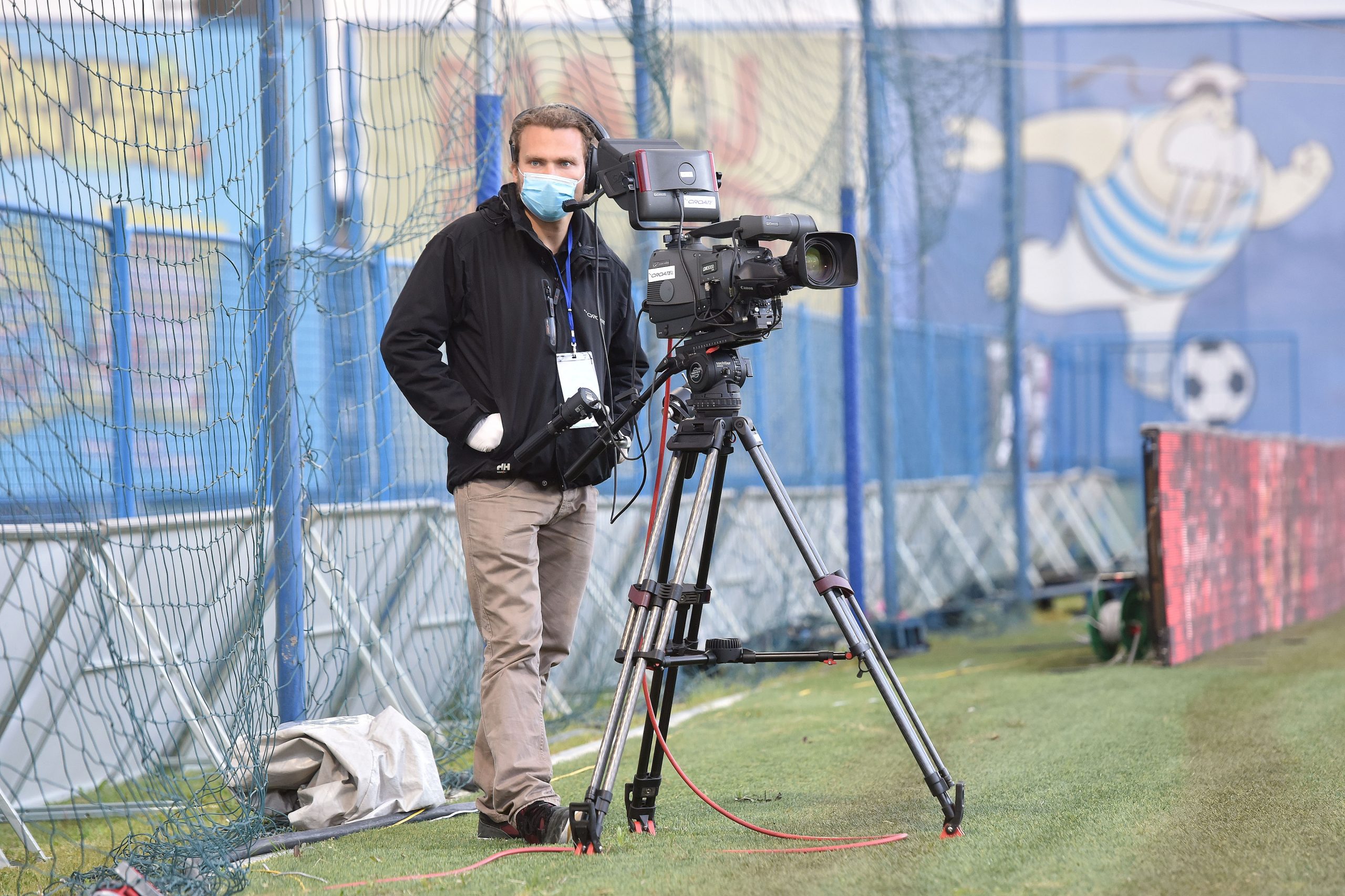 30.05.2020., Gradski stadion Ivan Kusek Apas, Koprivnica - Prva polufinalna utakmica Hrvatskog nogometnog kupa, NK Slaven Belupo - NK Lokomotiva. Provodjenje epidemioloskih mjera uoci pocetka utakmice.

Photo: Vjeran Zganec-Rogulja/PIXSELL