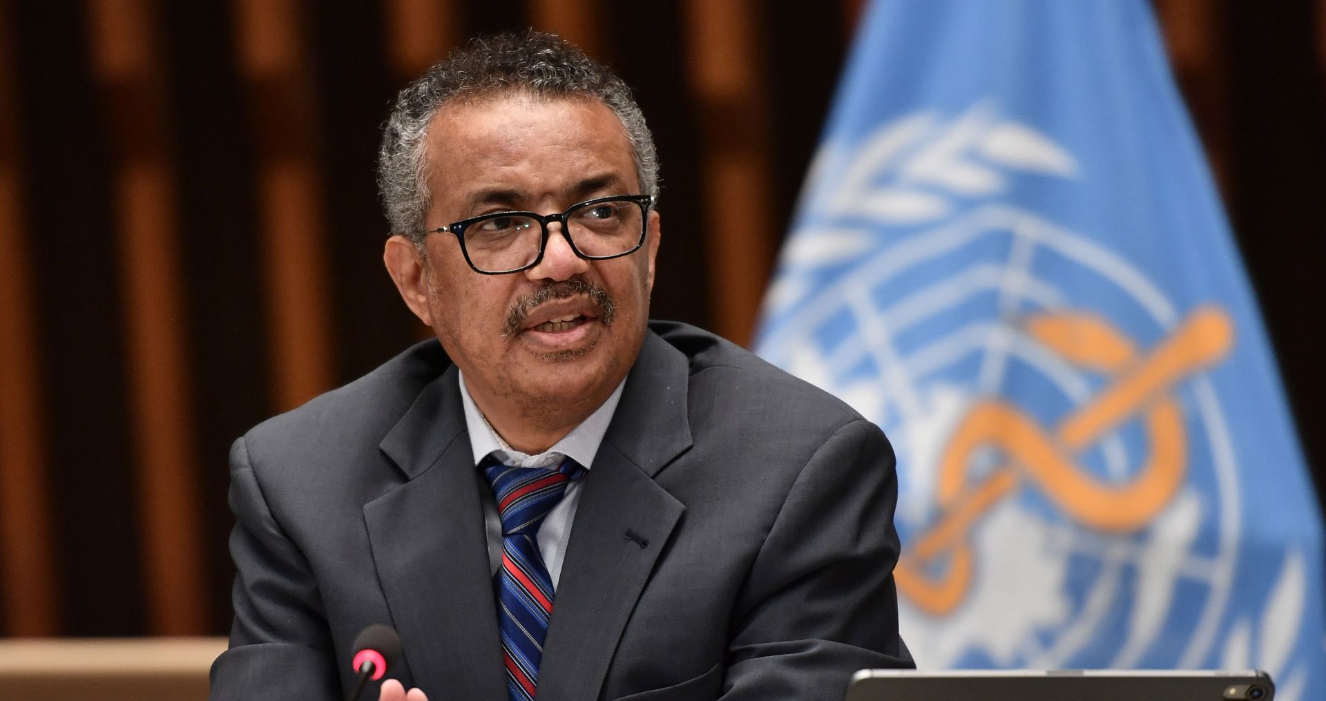 epa08525241 World Health Organization (WHO) Director-General Tedros Adhanom Ghebreyesus attends a press conference organized by the Geneva Association of United Nations Correspondents (ACANU) amid the COVID-19 pandemic, caused by the novel coronavirus, at the WHO headquarters in Geneva, Switzerland, 03 July 2020.  EPA/FABRICE COFFRINI