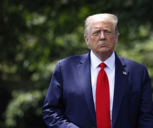epa08548062 US President Donald J. Trump walks to speak to the media on the South Lawn of the White House in Washington, DC, USA, 15 July 2020, before his departure to Atlanta, Georgia.  EPA/Yuri Gripas / POOL