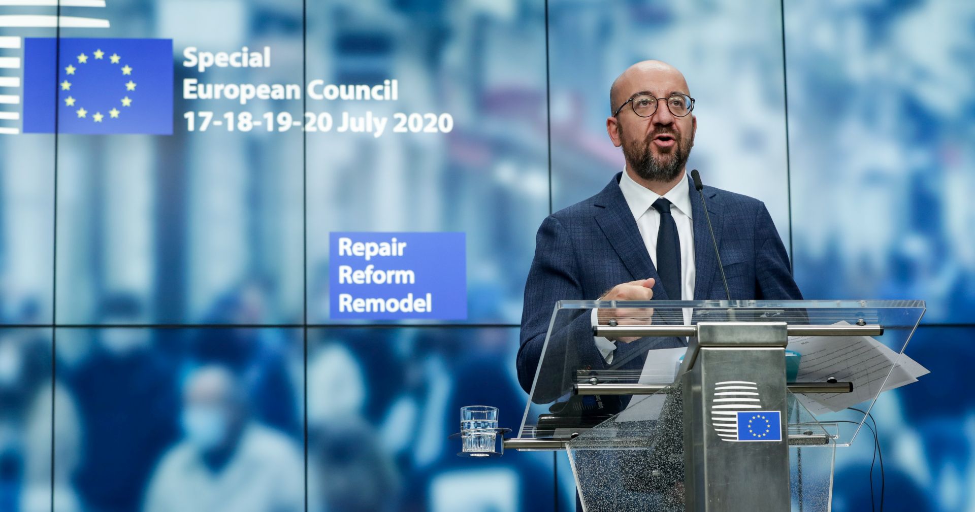 epa08557667 European Council President Charles Michel speaks during a news conference following a four day European summit at the European Council in Brussels, Belgium, 21 July 2020. European Union nations leaders meet face-to-face for a fourth day to discuss plans to respond to the coronavirus pandemic and a new long-term EU budget.  EPA/STEPHANIE LECOCQ / POOL