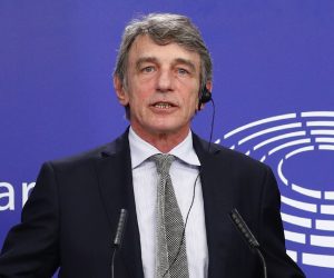 epa08559984 European Parliament President David Sassoli holds a news conference after the European Union leaders summit in Brussels, Belgium, 22 July 2020.  EPA/FRANCOIS LENOIR / POOL