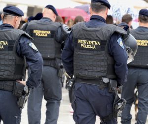01.06.2016., Split -  Hodu za slobodu koji je u svojem mimohodu od Djardina preko rive do ulaza u podrume Dioklecijanove palace odazvalo se stotinjak osoba.
Photo:Ivo Cagalj/PIXSELL