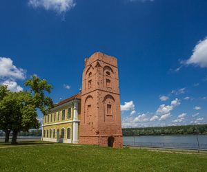 01.06.2020. Vukovar - Dvorac Eltz je barokni dvorac smjesten na obali Dunava u gradu Vukovaru. Dvorac je jedno od najznacajnijih djela barokno-klasicisticke arhitekture kontinentalne Hrvatske. Photo: Davor Javorovic/PIXSELL