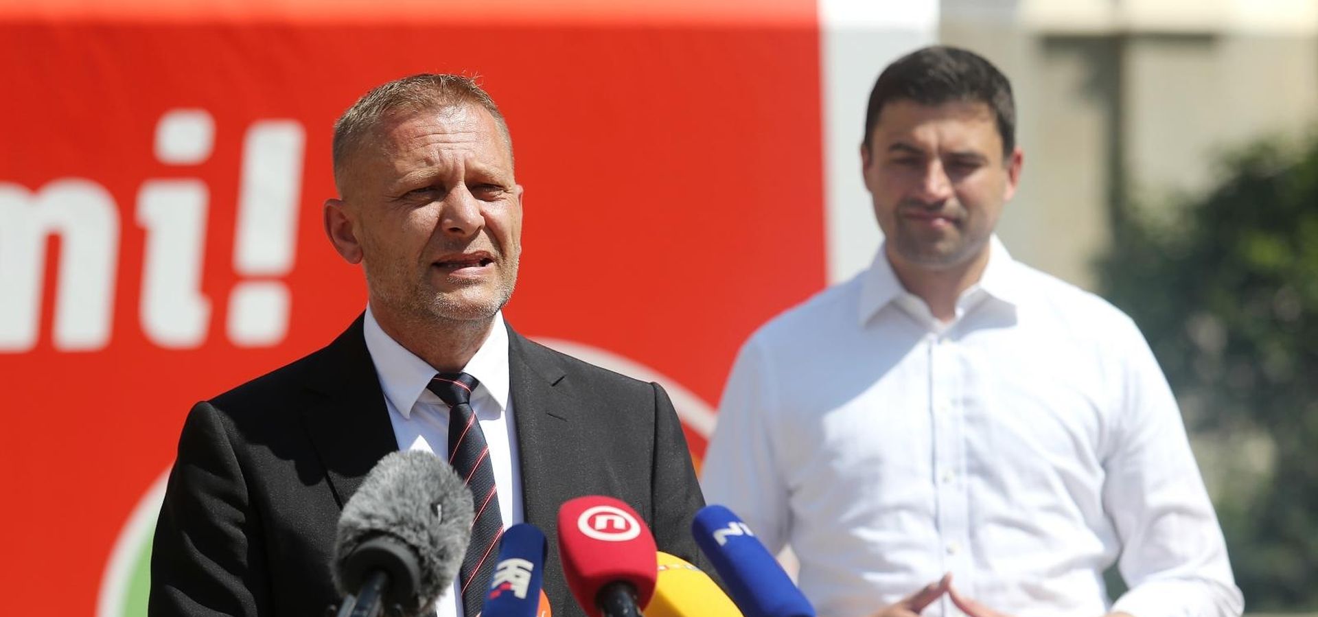 02.07.2020., Zagreb - Cvjetni trg, o tijeku kampanje te ocekivanjima od izbora govorio je predsjednik SDP-a i lider RESTART koalicije Davor Bernardic i predsjednici stranaka RESTART koalicije Kresimir Beljak, Anka Mrak Taritas, Silvano Hrelja, Goran Aleksic. 

Photo: Dalibor Urukalovic/PIXSELL