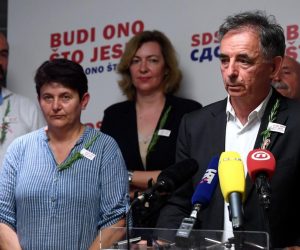 02.07.2020., Zagreb - Konferencija za medije kandidatkinja i kandidati SDSS-a za Hrvatski sabor, predstavili su i zavrsni spot Sagradili smo most (bez Kineza). Milorad Pupovac
Photo: Marko Lukunic/PIXSELL
