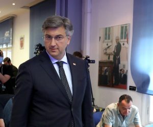 03.07.2020., Zagreb - Predsjednik HDZ-a Andrej Plenkovic odrzao je u sjedistu stranke zavrsnu konferenciju za medije na temu "Ponosna, sigurna i utjecajna Hrvatska".
Photo: Patrik Macek/PIXSELL
