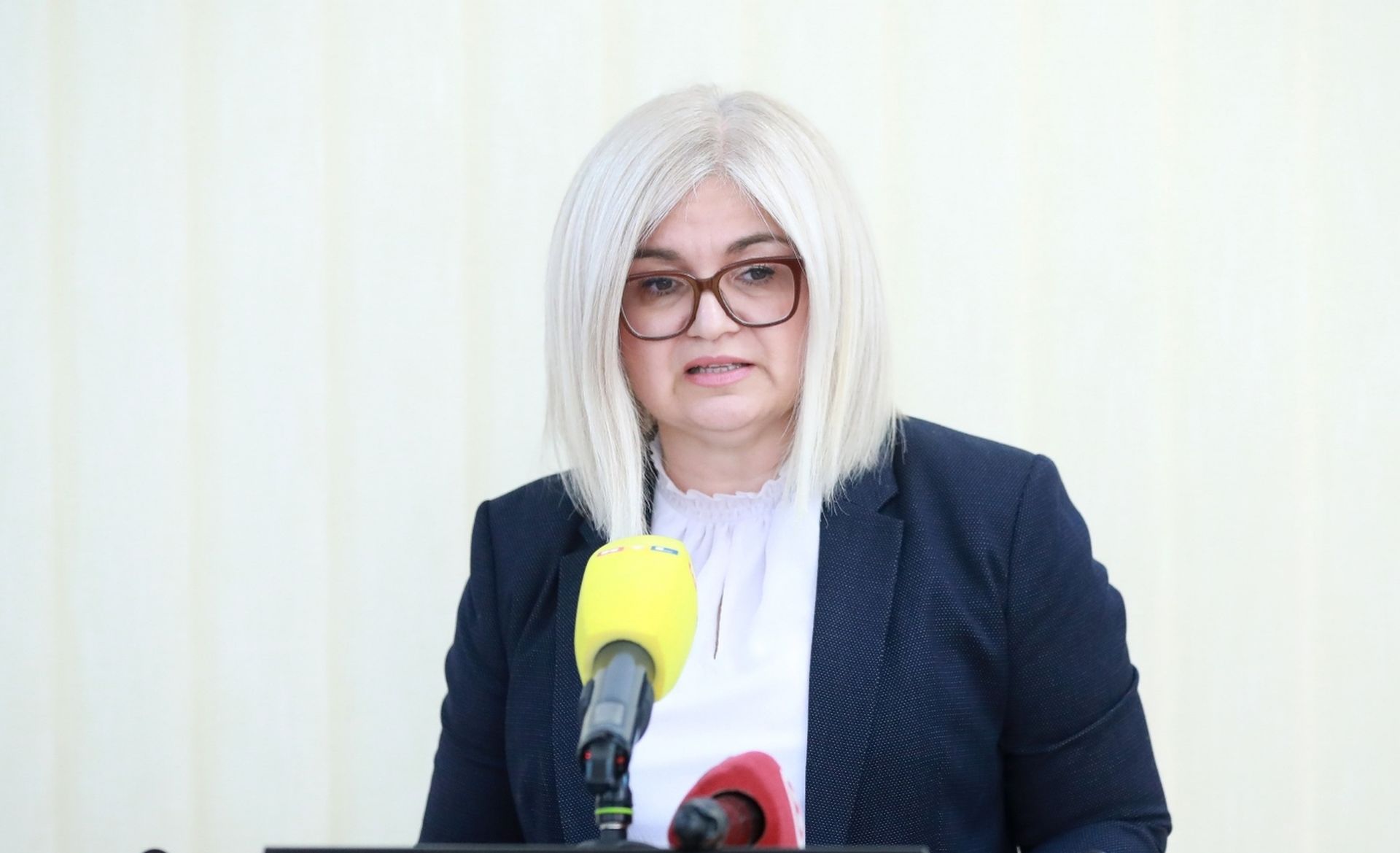 03.07.2020., Zagreb - Pucko otvoreno uculiste.  Ravnateljica Nacionalnog centra za vanjsko vrednovanje obrazovanja Ivana Katavic obratila se okupljenim medijima u povodu zavrsetka provedbe ispita drzavne mature. Photo: Sanjin Strukic/PIXSELL