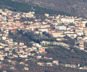 04.01.2018., Imotski, Zagvozd - Reakcije stanovnika na ukidanje naplate za tunel sv. Ilija Kroz Biokovo. Panorama Imotskog. 
Photo: Ivo Cagalj/PIXSELL