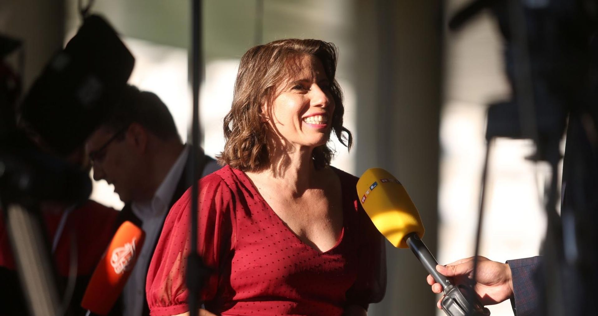 05.07.2020., Zagreb - Koalicija Mozemo! koju cine Nova ljevica, Radnicka fronta, ORAH, Zagreb je nas i Za Grad izborne rezultate docekala je na platou Muzeja suvremene umjetnosti. Photo: Marin Tironi/PIXSELL