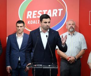 05.07.2020., Zagreb - Docek izbornih rezultata u stozeru Restart koalicije u prostorijama SDP-a na Iblerovom trgu. Davor Bernardic Photo: Marko Lukunic/PIXSELL
