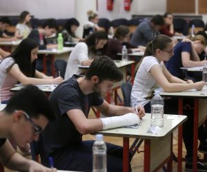06.06.2016., Zagreb - I. gimnazija, maturanti zapoceli s polaganjem ispita drzavne mature.
Photo: Borna Filic/PIXSELL