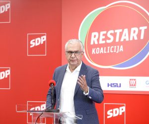 07.07.2020., Zagreb - U sjedistu SDP-a odrzana je konferencija za medije na kojoj je o aktualnoj politickoj situaciji govorio potpredsjednik stranke Rajko Ostojic. Photo: Patrik Macek/PIXSELL