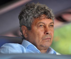 26. 08. 2008., Zagreb - Na aerodrom Pleso dolaze nogometasi Sahtara iz Ukrajine kako bi u Maksimiru odigrali uzvratnu utakmicu protiv Dinama. Trener Sahtara Mircea Lucescu.
Photo: Marko Lukunic/Vecernji list
