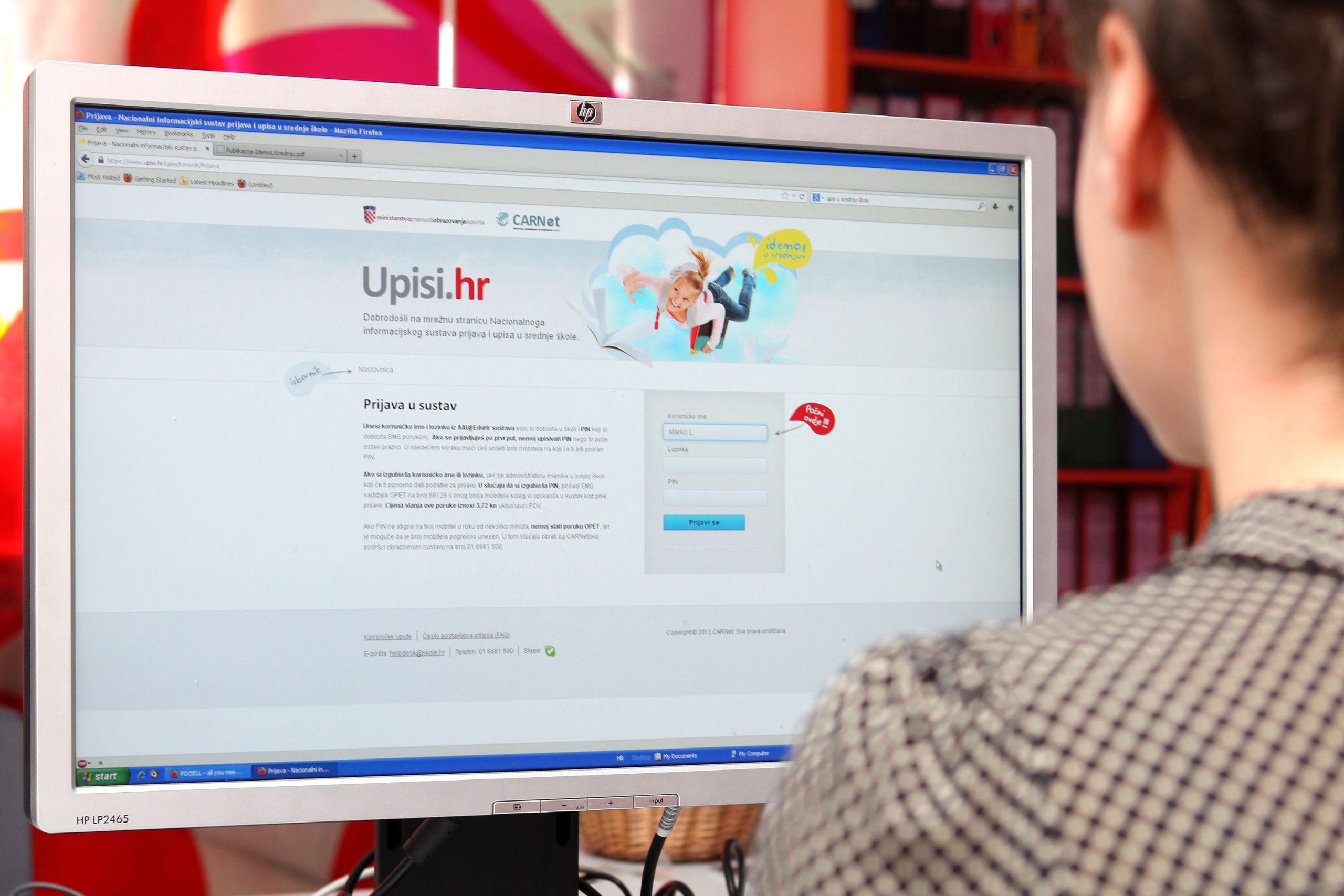 09.05.2013., Zagreb - Danas pocinju prijave za upise u srednju skolu. Prvi put ucenici se prijavljuju preko interneta i to bi trebalo bitno olaksati proceduru.
Photo: Patrik Macek/PIXSELL