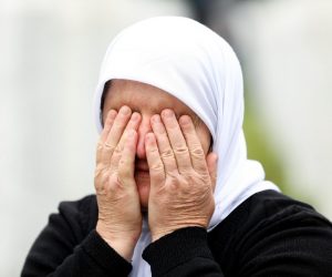 11.07.2019., Potocari, Bosna i Hercegovina - 
Obitelj i prijatelji u suzama obilaze Memorijalni centar u Potocarima. Nekoliko tisuca ljudi jutros je doslo u Pocare na obiljezavanje 24. godisnjice genocida u Srebrenici.
Photo: Armin Durgut/PIXSELL
