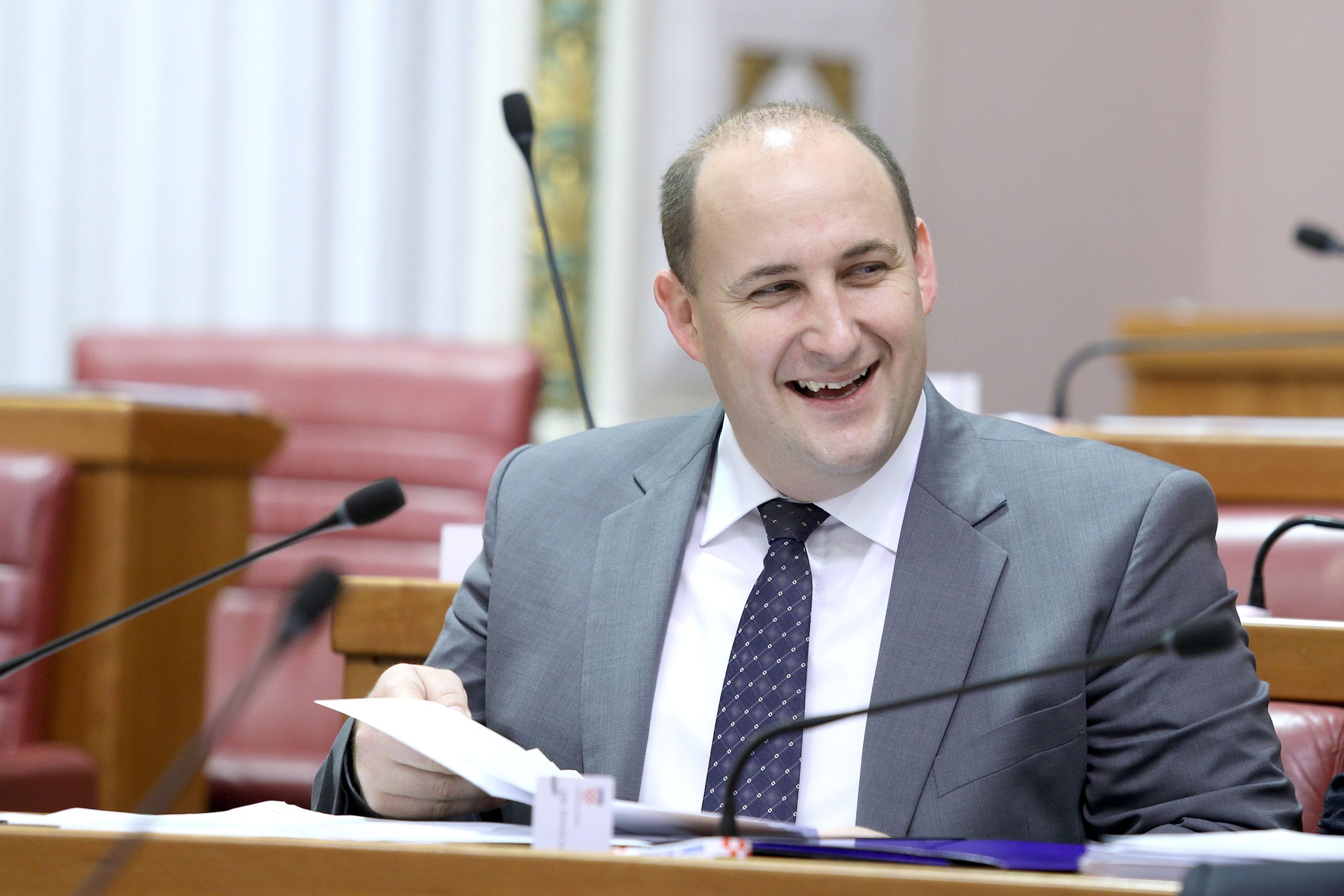 11.11.2016., Zagreb - Sjednica Sabora nastavljena je dopunjavanjem dnevnog reda s Prijedlogom odluke o imenovanju vrsitelja duznosti glavnog ravnatelja Hrvatske radiotelevizije. Vladimir Bilek. 
Photo: Patrik Macek/PIXSELL