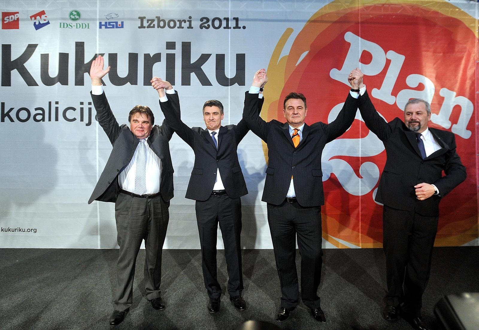 04.12.2011., Avenija Dubrovnik 17, Zagreb - Zoran Milanovic obratio se okupljenima u stozeru Kukuriku koalicije u Muzeju suvremene umjetnosti nakon rezultata parlamentarnih izbora koji su im donijeli pobjedu. 
Photo: Goran Stanzl/PIXSELL