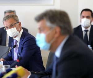 13.07.2020., Zagreb - Predsjednik Vlade Andrej Plenkovic predsjedao je u Banskim dvorima sestom sjednicom Nacionalnog vijeca za uvodjenje eura kao sluzbene valute u Republici Hrvatskoj. Boris Vujcic. 
Photo: Patrik Macek/PIXSELL