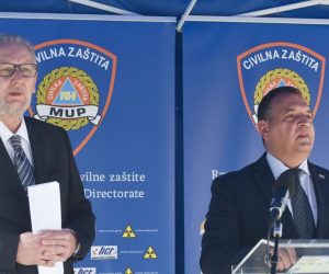15.05.2020., Zagreb - Nacionalni stozer civilne zastite odrzao je konferenciju za medije o najnovijim detaljima sirenja koronavirusa u Hrvatskoj. Ministar unutarnjih poslova Davor Bozinovic, ministar zdravstva Vili Beros. Photo: Davorin Visnjic/POOL/PIXSELL