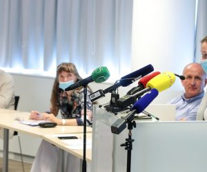 15.07.2020., Zagreb - Konferenciji za medije Nezavisnog sindikata znanosti i visokog obrazovanja (NSZVO) o odluci Senata Sveucilista u Zagrebu o suspenziji dekanice Filozofskog fakulteta. Ana Petosic, Vilim Ribic, Vesnica Garasic, Igor Radeka. 
Photo: Goran Stanzl/PIXSELL