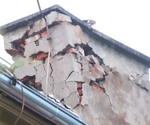 16.07.2020., Zagreb - Drzavni hidrometeoroloski zavod (DHMZ) na adresi Gric 3 stradao je u potresu te dobio crvenu naljepnicu. Na toj zgradu jos uvijek prijete dijelovi koji bi mogli lagano pasti a najopasniji je dimnjak na sjevernoj strani zgrade. Photo: Sanjin Strukic/PIXSELL