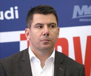 17.06.2020., Zagreb - Na konferenciji za medije program Mosta za predstojece parlamentarne izbore predstavili su predsjednik stranke Bozo Petrov, politicki tajnik Nikola Grmoja, te nositelji izbornih lista Marija Selak, Marin Miletic i kandidat Mislav Kraljevic.
Photo: Patrik Macek/PIXSELL